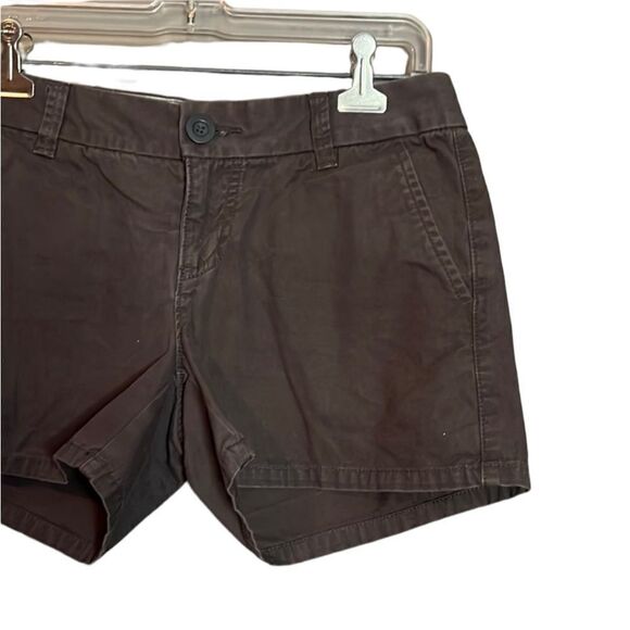 3 for $30! Old Navy brown short shorts - Picture 2 of 6